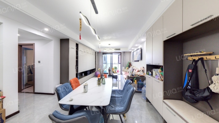 国美南长华府二手房实景图