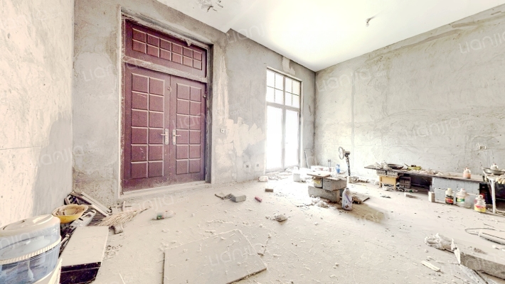 绿地香港山鼎庄园二手房实景图