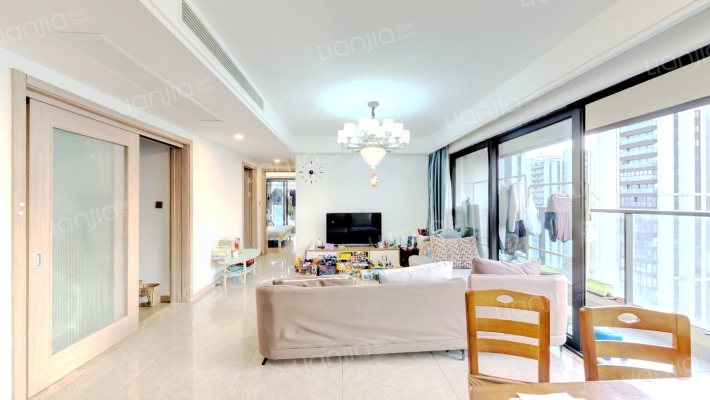 雍荣华府二手房实景图