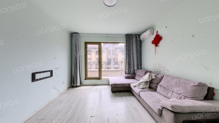 世茂萨拉曼卡一期二手房实景图