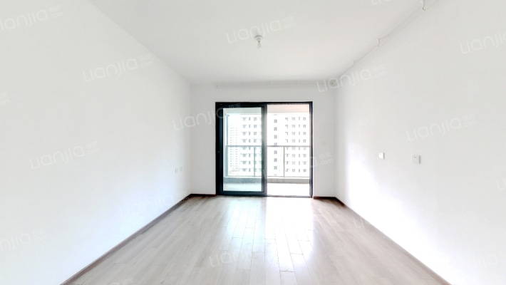 中南天樾二手房实景图