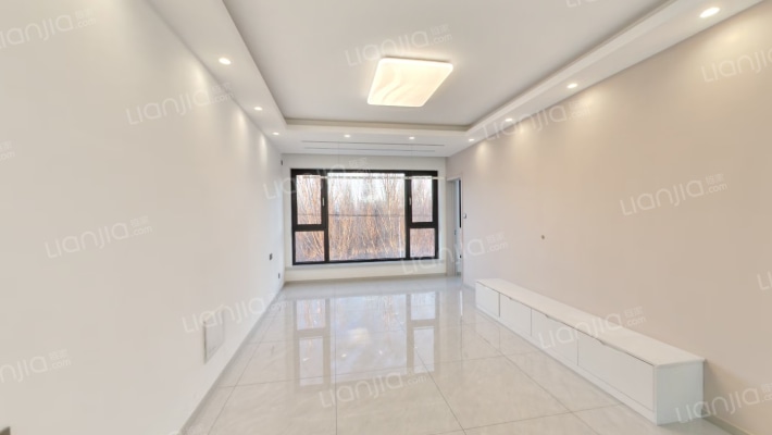 融创城三期二手房实景图