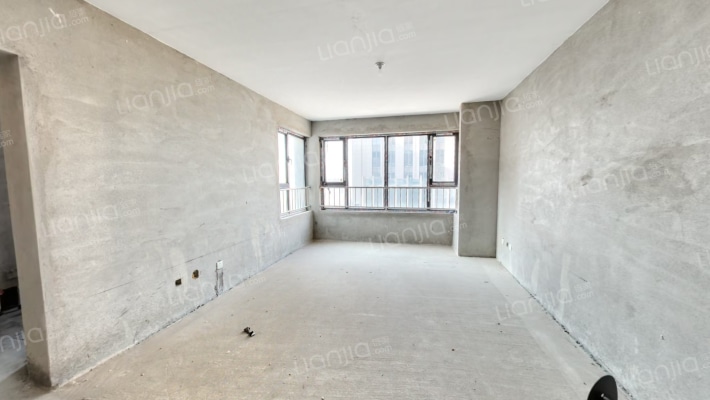 国泰龙城湾D区二手房实景图