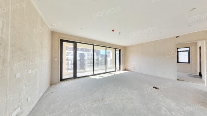 康大玺樾府二手房实景图