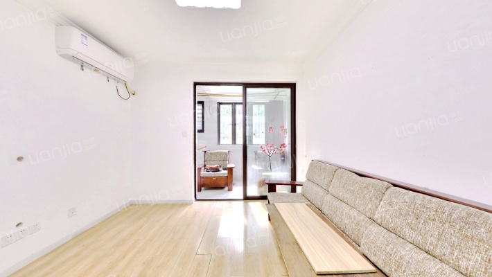 庐秀新苑二手房实景图