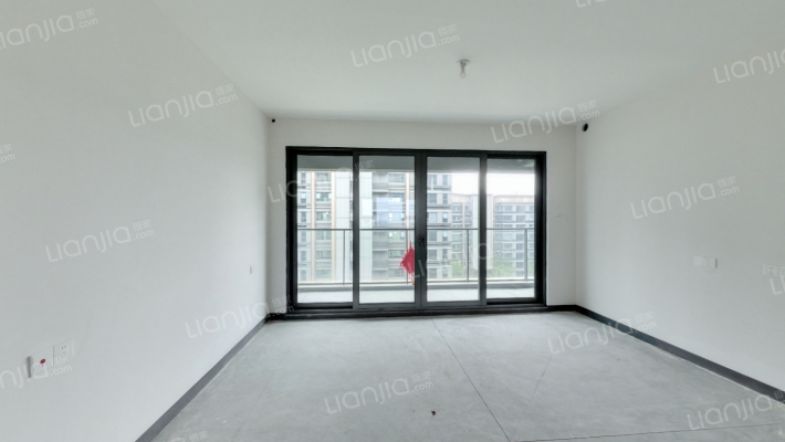 建发云湖上二手房实景图