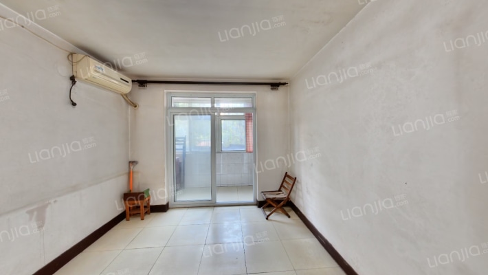 盈江西里二手房实景图