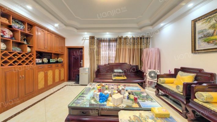 万好家居二手房实景图