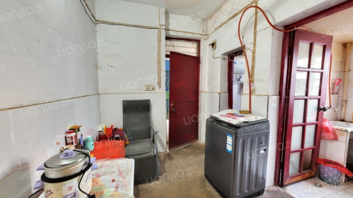 集贤南路西一巷二手房实景图