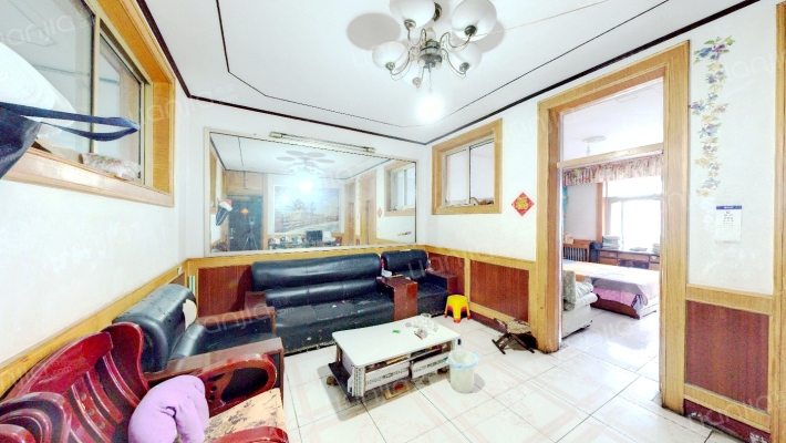 西步行街大门洞二手房实景图