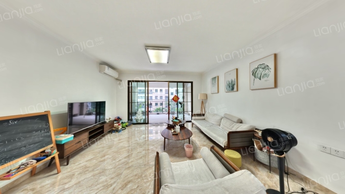 劲嘉金棕榈湾二手房实景图