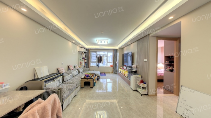 地铁万科西宸之光二手房实景图