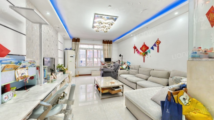 中央花园红杜里二手房实景图