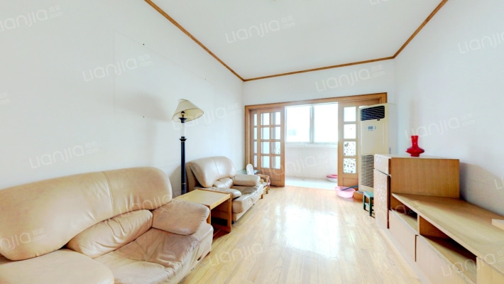 月亮河新村二手房实景图