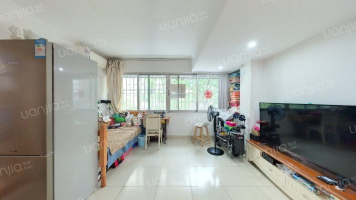 联艺新居二手房实景图