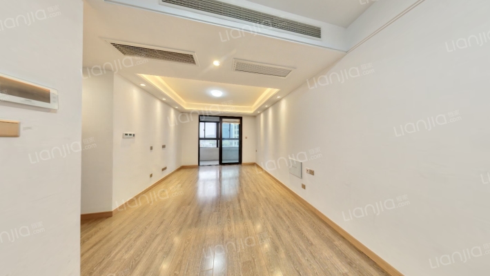 新保弘领东苑A区二手房实景图