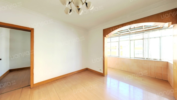 省教育厅师大附中职工宿舍二手房实景图