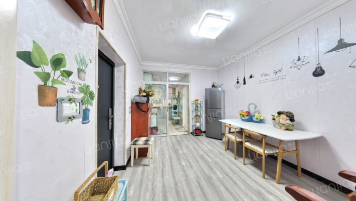 三民巷1号教委宿舍二手房实景图