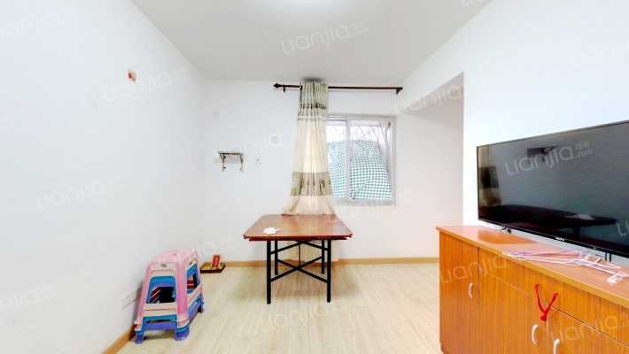 斗池新居二手房实景图