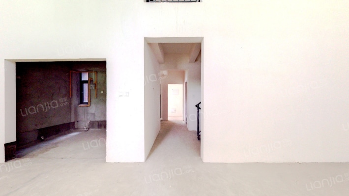 滨江天樾二手房实景图