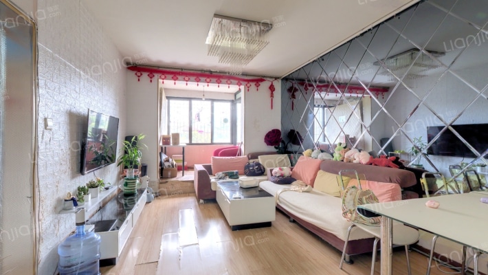 东怡园二手房实景图