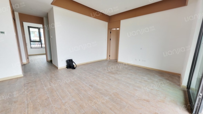 梦享春山可望二手房实景图