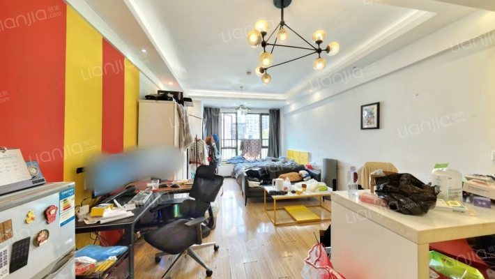 保利霞飞郡府二手房实景图