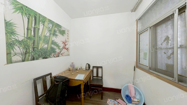 花山湾新村十区二手房实景图