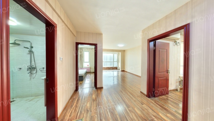 盛世江山南区二手房实景图