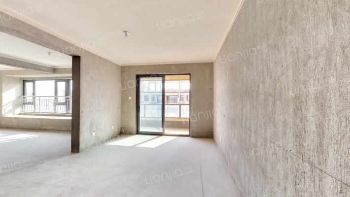 荷园二手房实景图