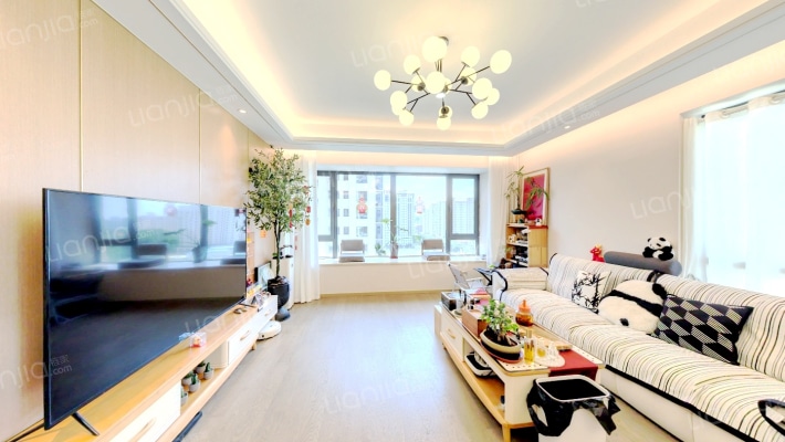 万科翡翠华章二手房实景图