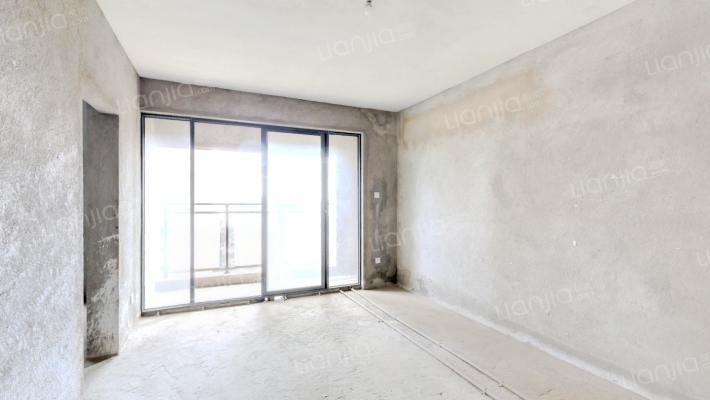 御龙春晓二手房实景图