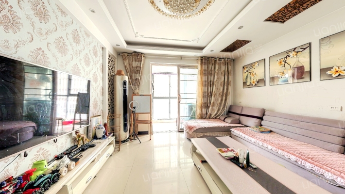 華庭新苑二手房实景图