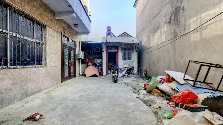 文化路西段罗马广场二手房实景图