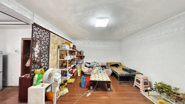 新城区工商局家属院二手房实景图