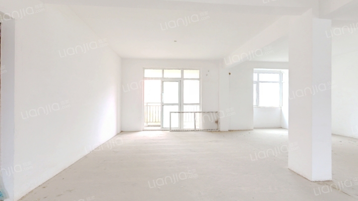 宜家龙臣二手房实景图