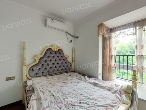 合租·金鹏金岭 4居室 南卧