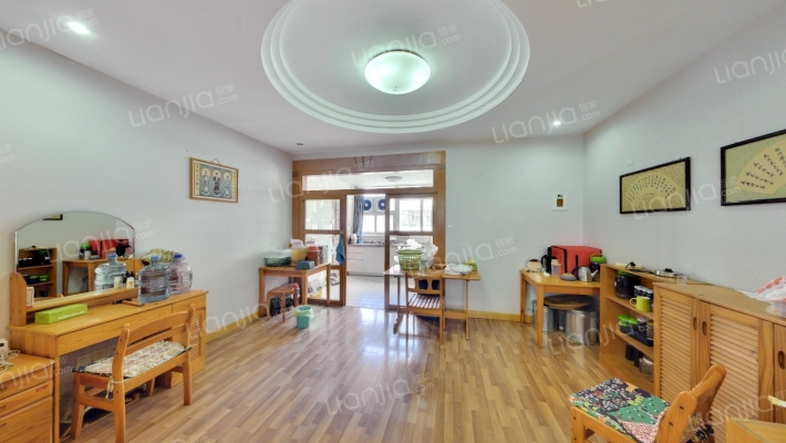 人保宿舍二手房实景图