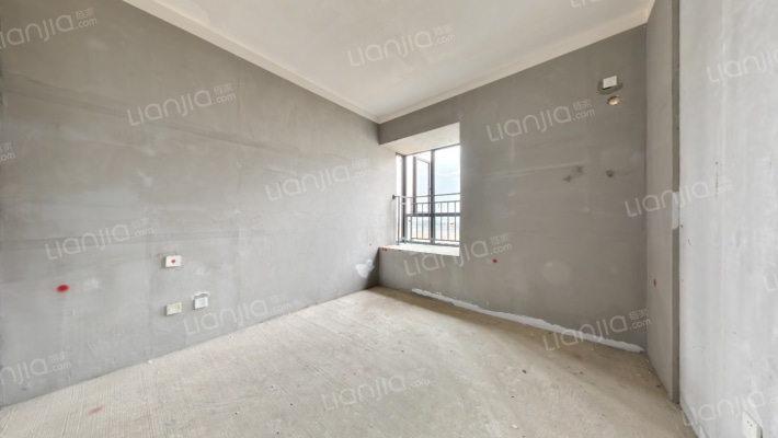 鸿成仁合府二手房实景图