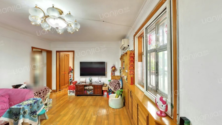 新关公寓二手房实景图