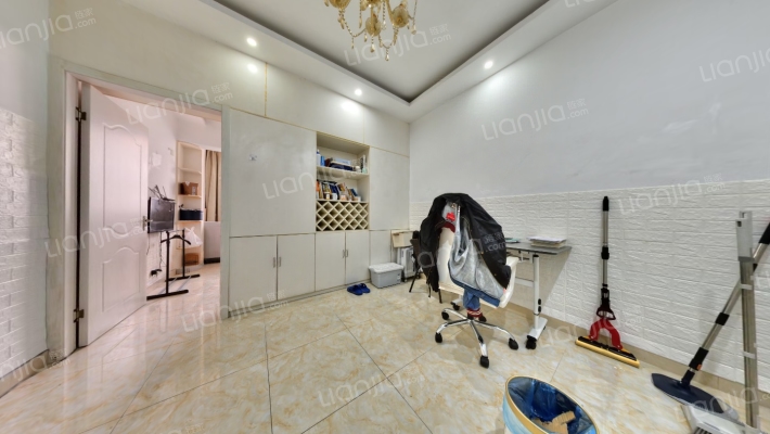 仁文公寓二手房实景图