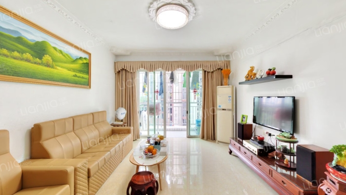 蓝畔湾二手房实景图