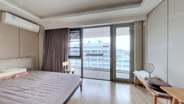 新盛弘阳广场二手房实景图