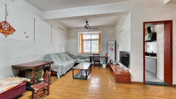 雨淋山庄二手房实景图