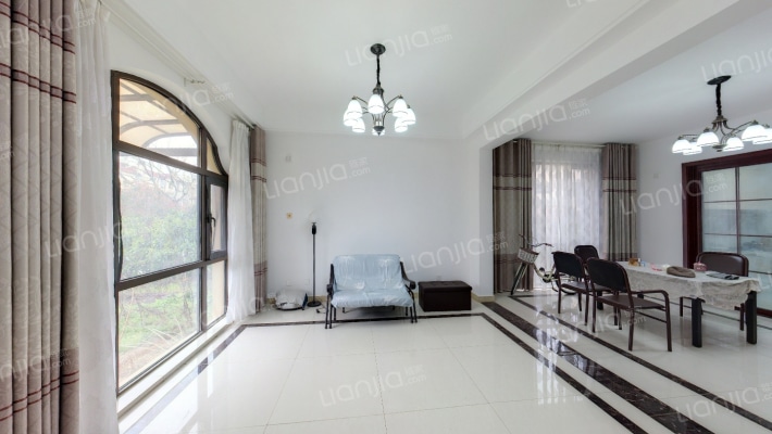 淀山花城二手房实景图