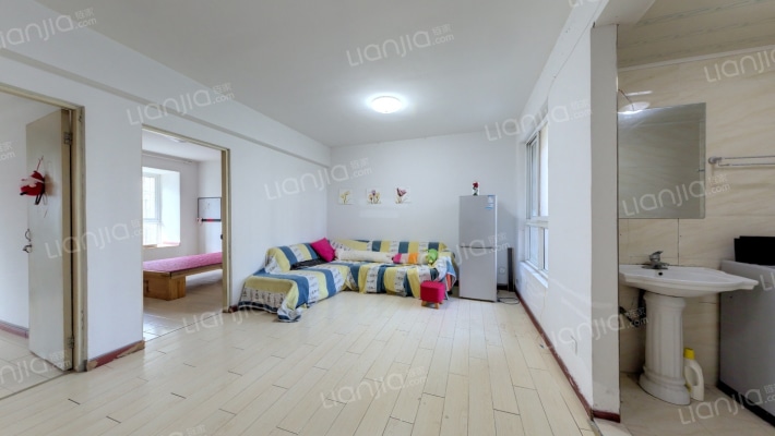 新林芳庭二手房实景图