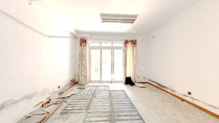 绿地城一期二手房实景图