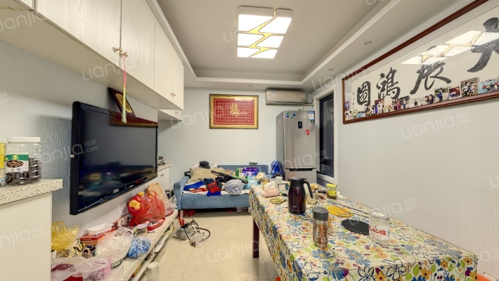 北秀向阳苑西区二手房实景图