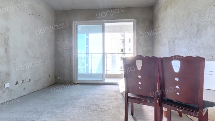 东湖山水二手房实景图