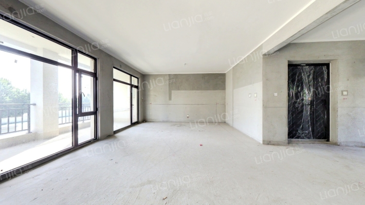 出售 天伦湾凤麟府 大平层 七米横厅 小区环境优美-客厅